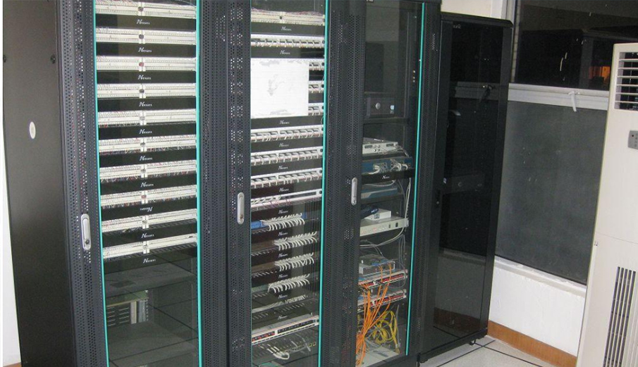 [Happy Valley] join hands again. The optical fiber in the machine room is the most special